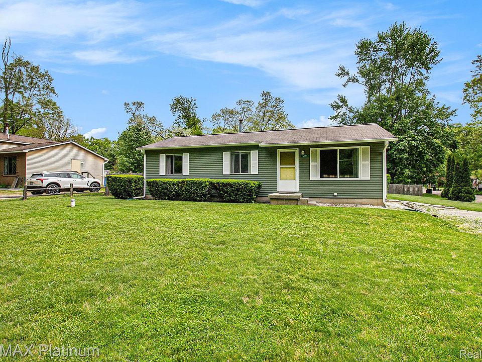 1st image of 15171 West Dr