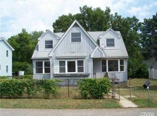 57 S 24th St, Wyandanch, NY 11798