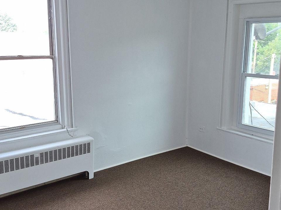 1st image of 207-219 N 9th St #301