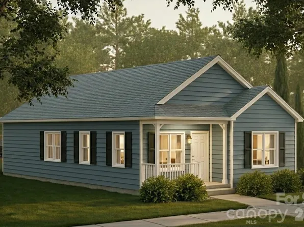323 Mingus St, Canton, NC 28716