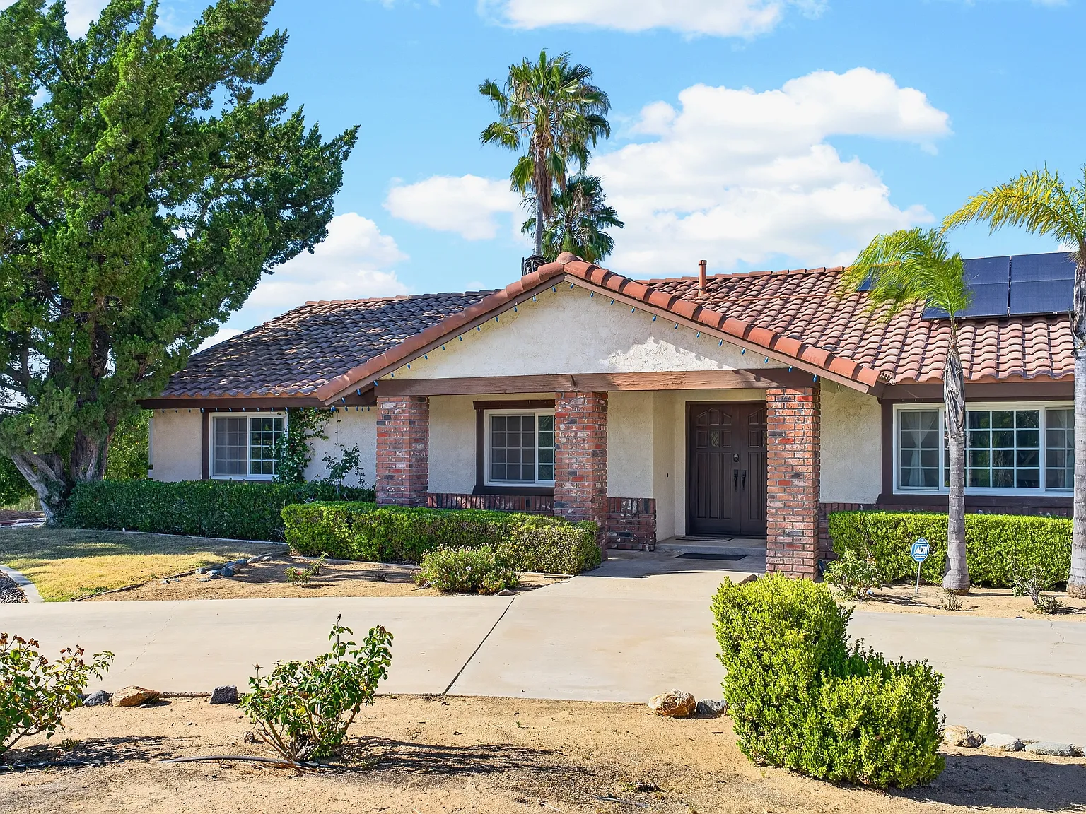 5 bed, 2800 sqft, $5,000 — Photo 3