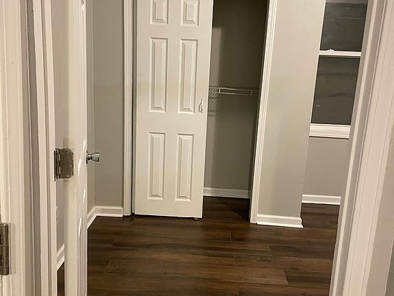 4th image of 705 W Charles St #1