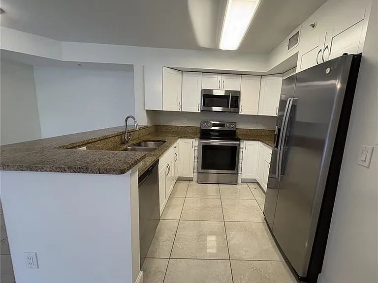 1265 Wildwood Lakes Blvd #105 — Photo 3