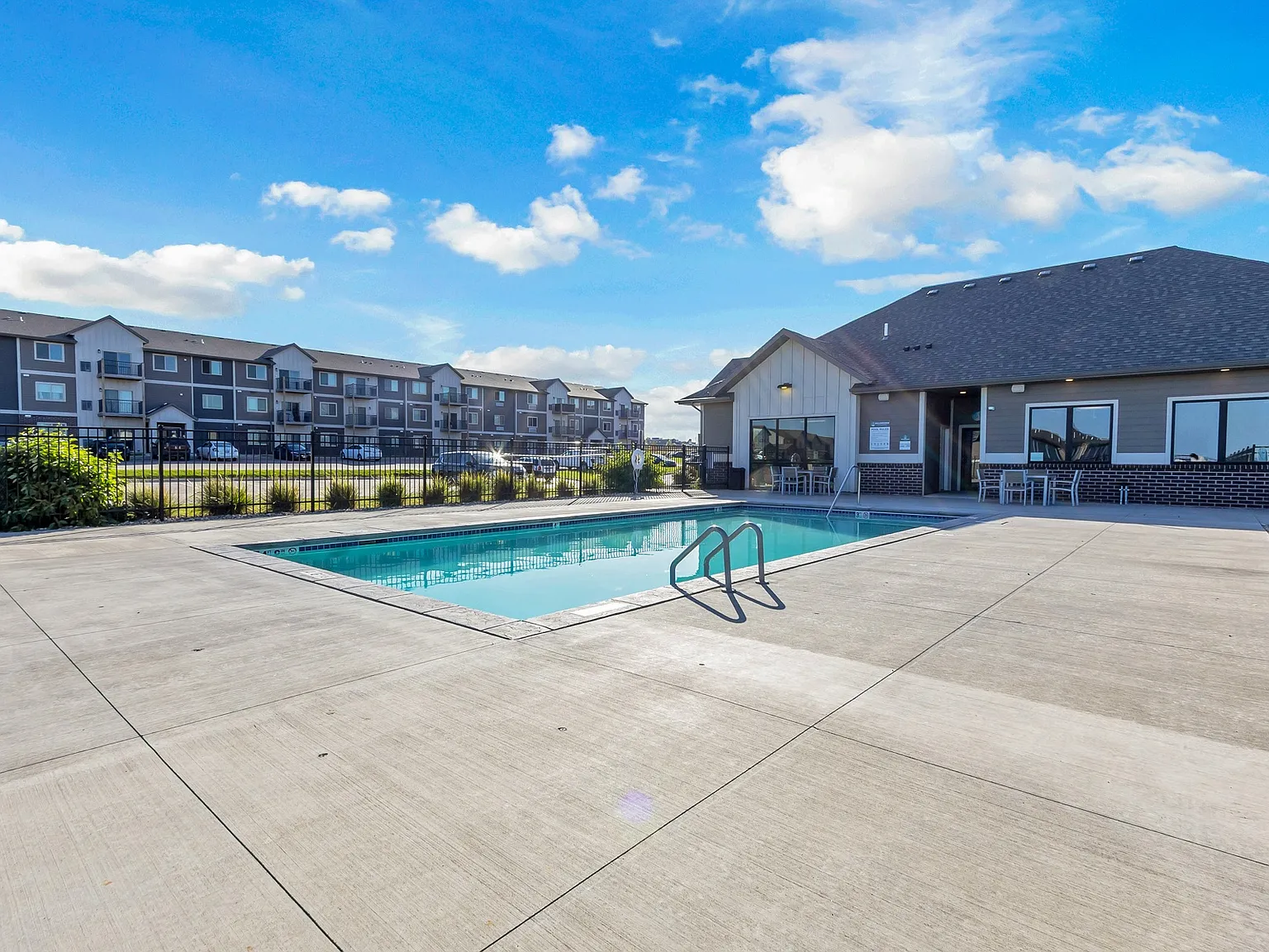 Willows Edge Commons — Photo 4