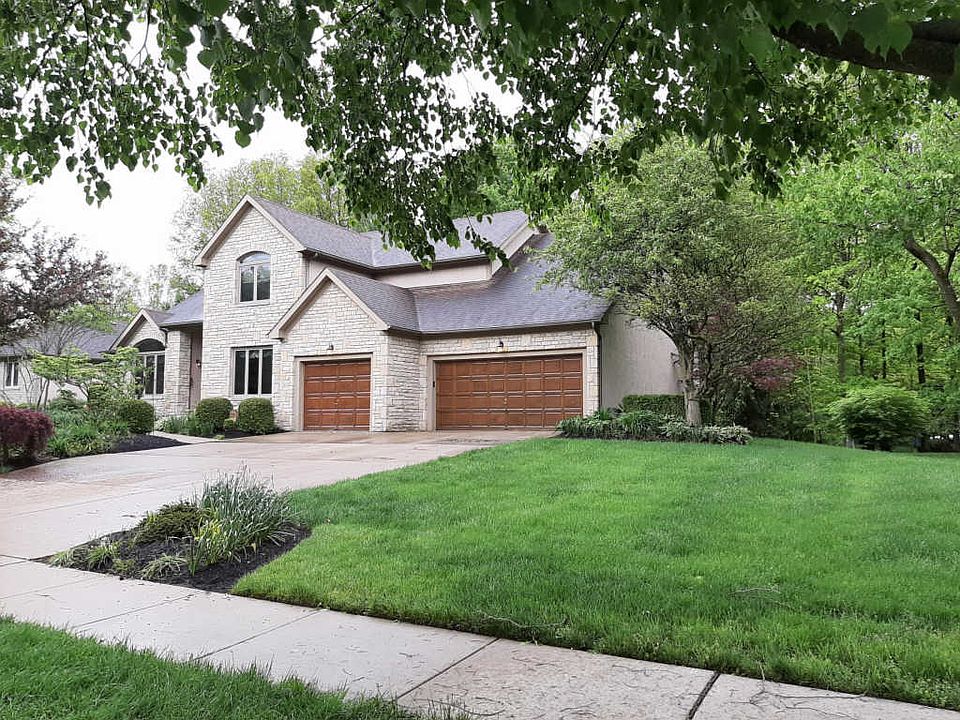 1st image of 111 Misty Oak Pl