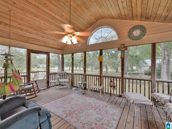 5223 Tyler Oaks Dr, Mount Olive, AL 35117