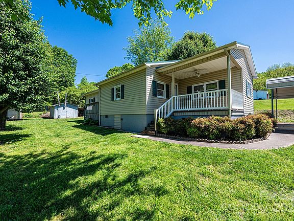 2nd image of 716A Berry Pl