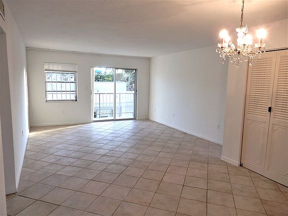 2nd image of 1235 Pennsylvania Ave APT 3B