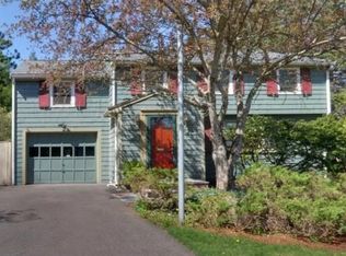 8 Wilson St, Wellesley, MA 02482