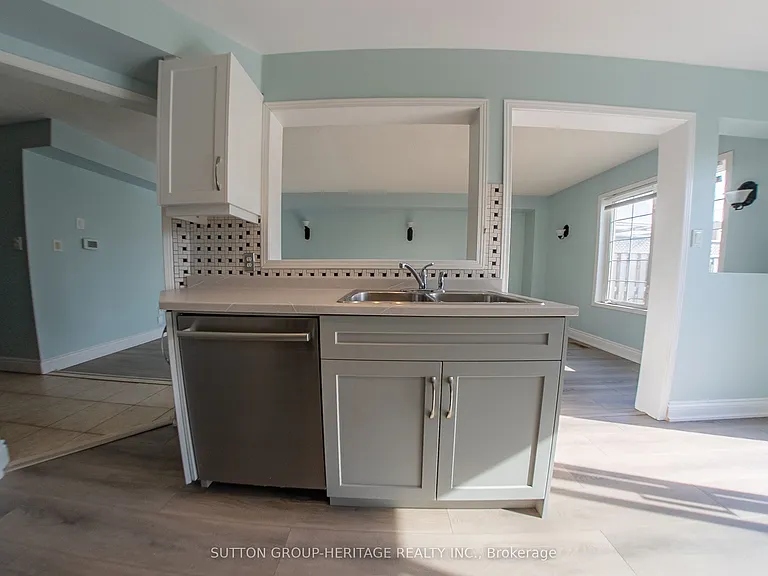 20 Oglevie Dr — Photo 7