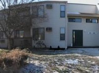 134 Woodland Dr, Cromwell, CT 06416