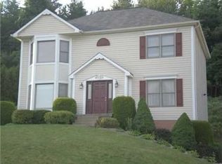 609 Victory Rd, Pittsburgh, PA 15237