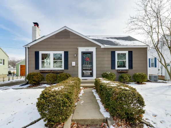 608 S Florence Ave, Bloomington, IL 61701