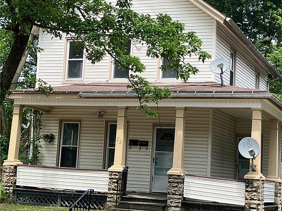 3rd image of 52 Thayer St