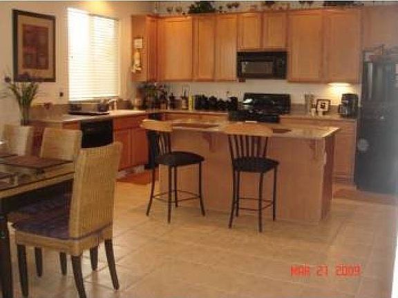 Kitchen / Breakfast Nook