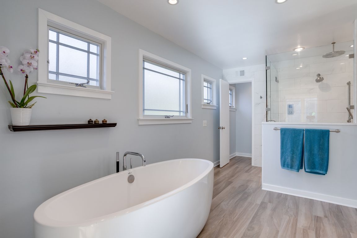 primary bathroom-1