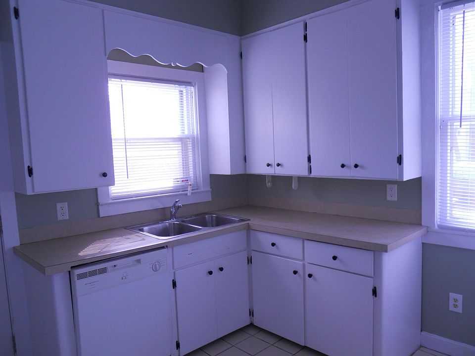 Kitchen with the dish washer