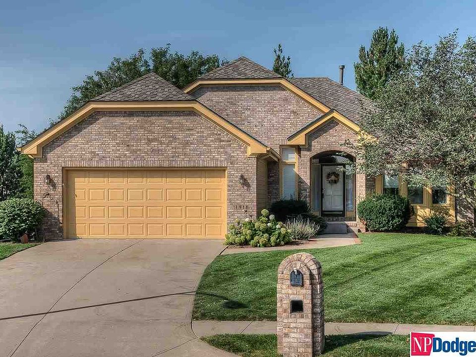 1st image of 1918 N 132nd Avenue Cir