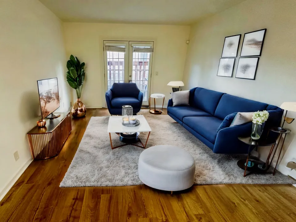 2905 Burch Ave #8