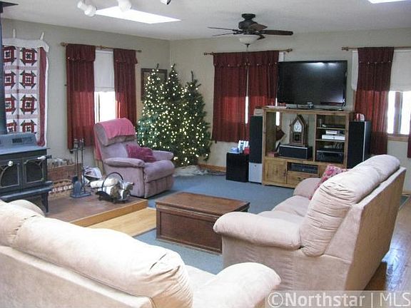 4th image of 9886 Cromwell Dr