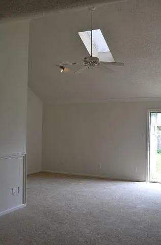 11205 Selma Dr #B — Photo 2