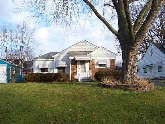 2nd image of 3811 28th Ave