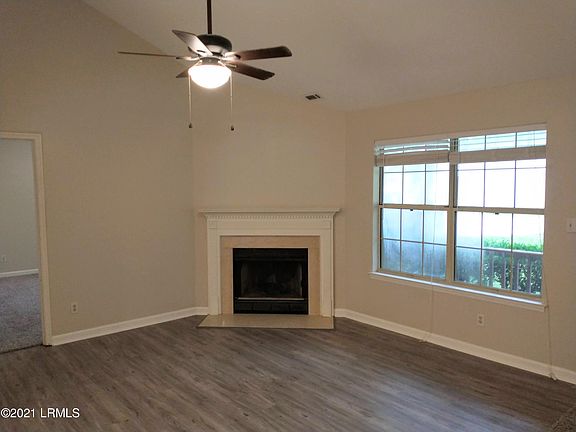 2nd image of 31 Cedar Crest Circle