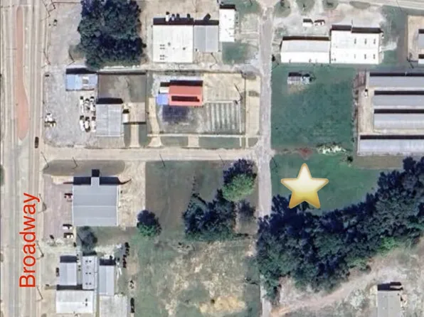 702 S Rennie St, Ada, OK 74820