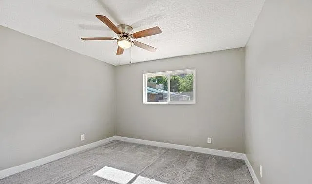 881 S 180 W — Photo 7