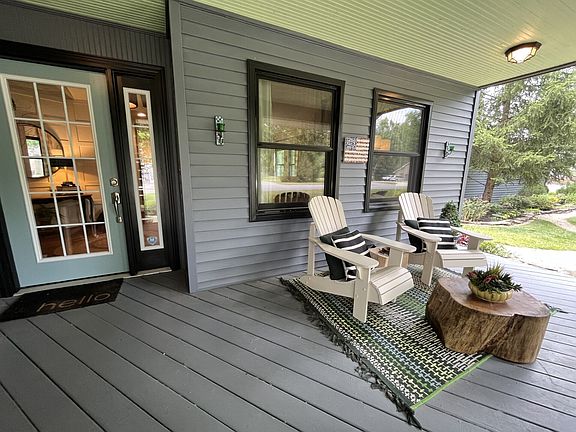 4th image of 279 Big Horn Ln