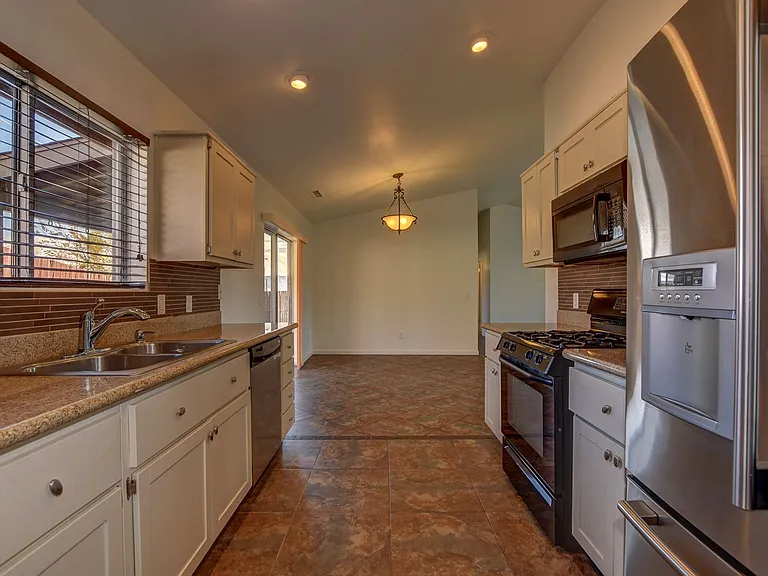 8660 E Manley Dr — Photo 12