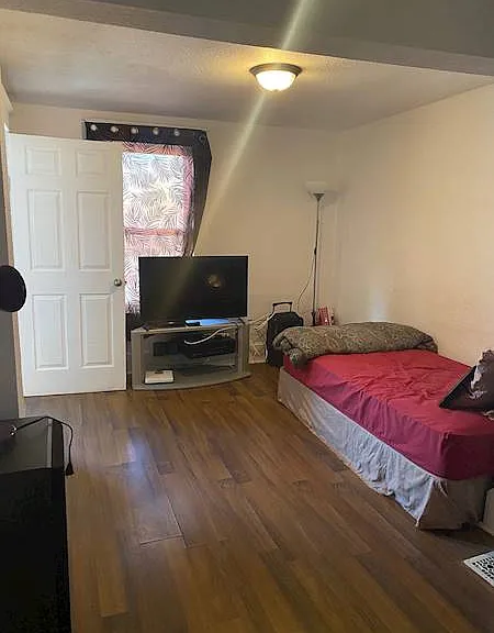 63 Brook St #B — Photo 4