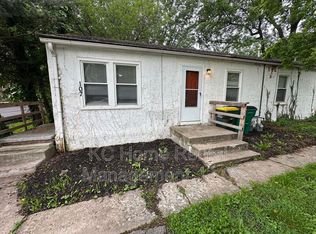 107 W Hale St, Spring Hill, KS 66083