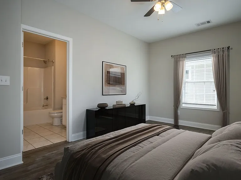 The Cottages at Woodsong — Photo 32