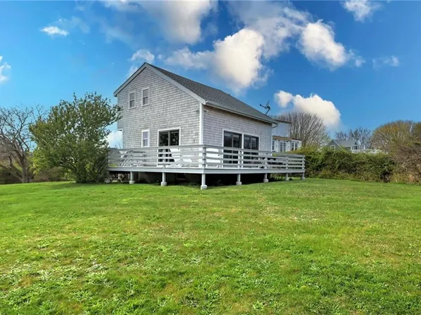 366 High St, Block Island, RI 02807