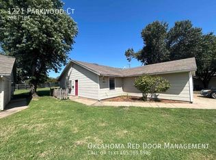 1221 Parkwood Ct, Oklahoma City, OK 73160