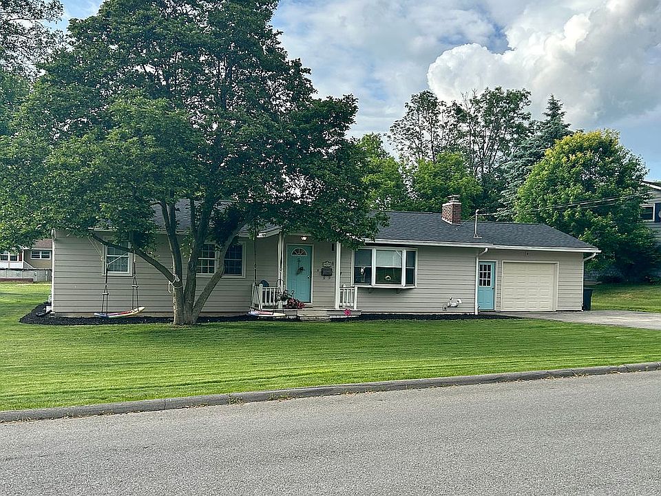 1st image of 21 Fairlane Dr