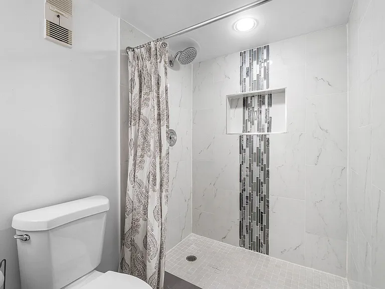 7290 Kinghurst Dr #106 — Photo 23