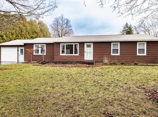 611 Valley Dr E, Chittenango, NY 13037