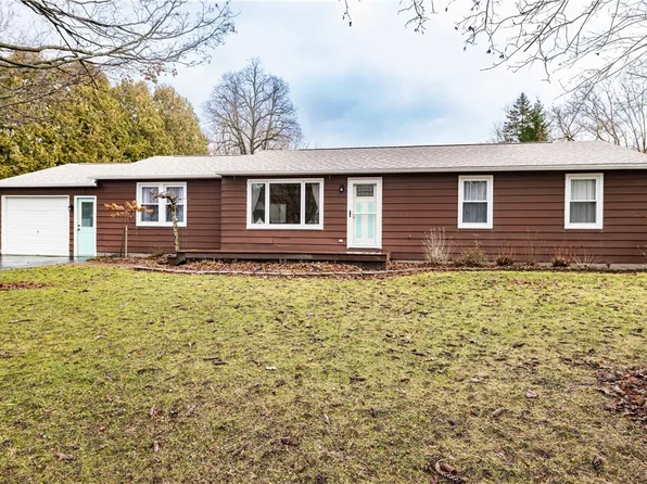 611 Valley Dr E, Chittenango, NY 13037