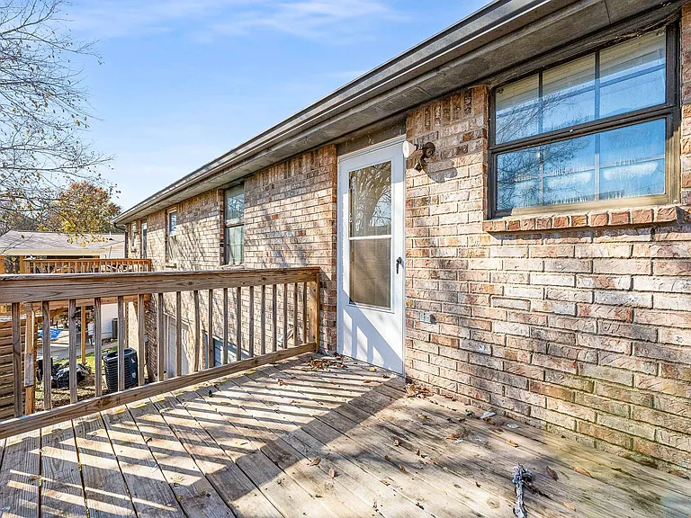 4558 Brooke Valley Dr — Photo 7