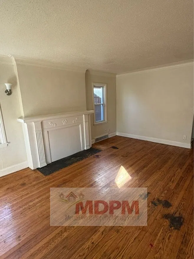 3 bed, 1174 sqft, $1,100 — Photo 2