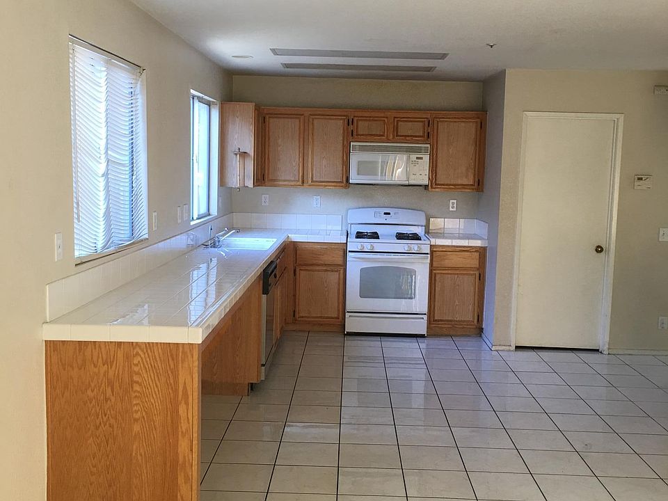 2nd image of 15795 Del Obisbo Rd