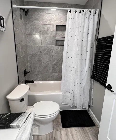 Adam Street Apartments — Photo 13