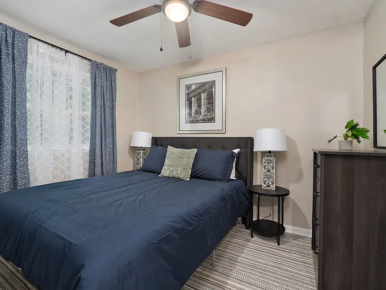 2129 S Jefferson Ave — Photo 22