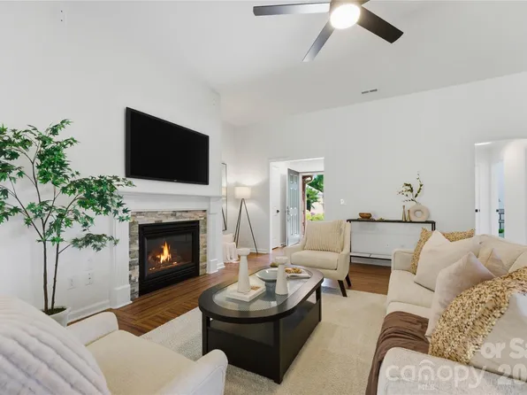 772 Monticello Dr, Fort Mill, SC 29708