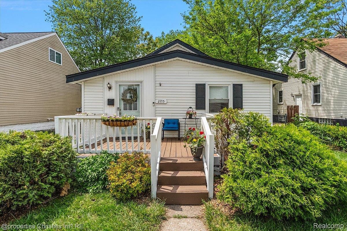あまんだページ 2715 Inman St, Ferndale, MI 48220 | Zillow