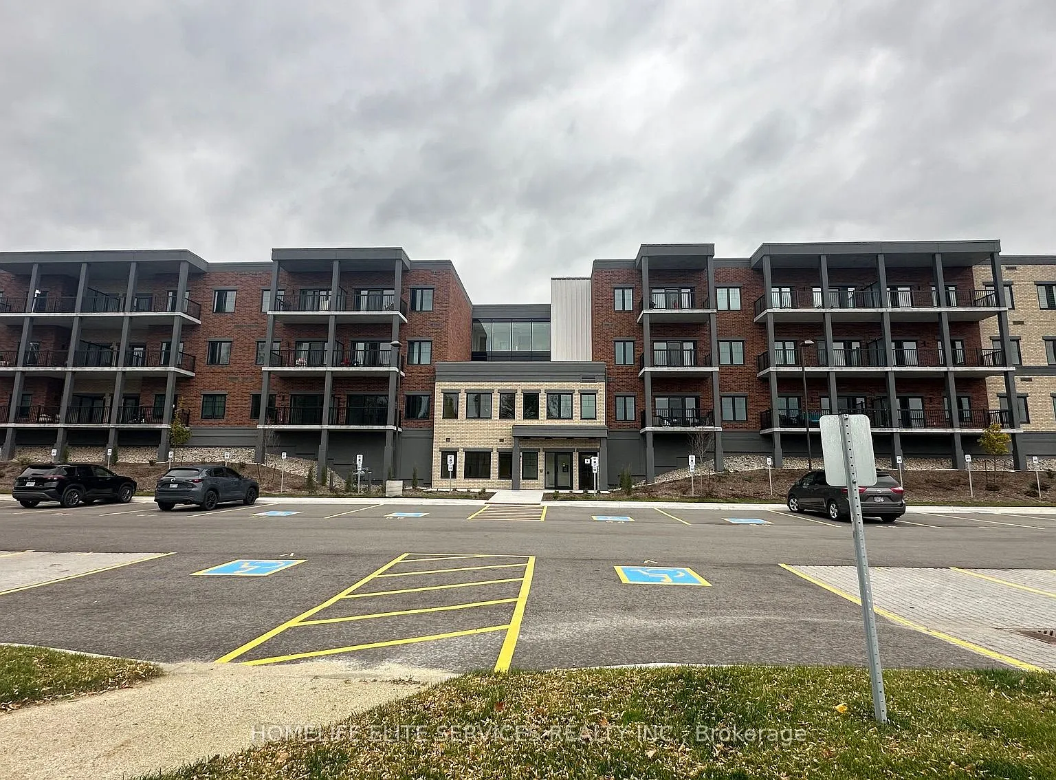 The Brix — Photo 4