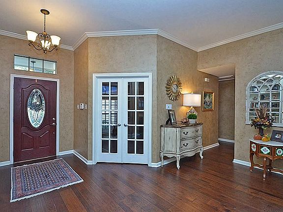 4th image of 2122 Shadow Park Dr