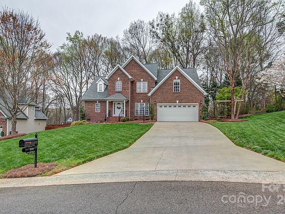 2nd image of 1850 Abbotsford Ct